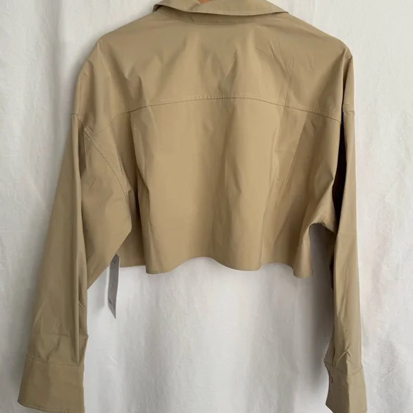 NEW Athleta Women's Midday Ultra Cropped Shirt Large Beige/Tan NWT - Picture 2 of 10